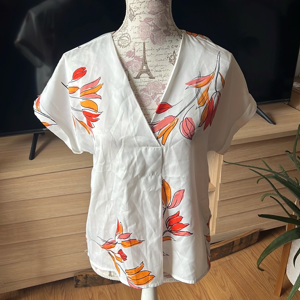 Short sleeve blouse